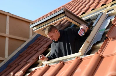 Pose de fenêtres de toit Velux au Pêchereau